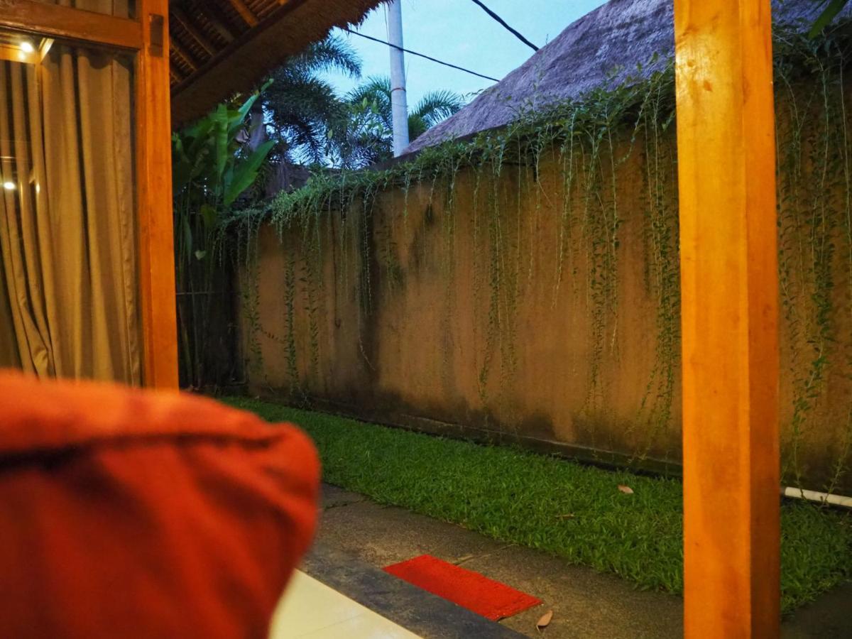 De Dalam Villa Ubud Exteriör bild